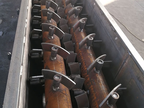 双轴搅拌装配现场